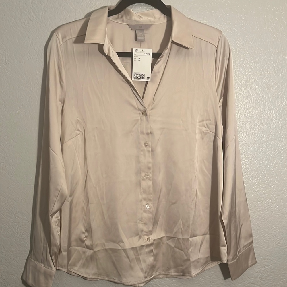H&M button down satin shirt